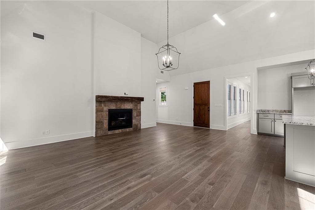 3 bedroom, 3 bathroom, 2,380 sq ft single family residence under contract at 225 Arbor Garden Circle, Newnan, GA 30265 — photo 5