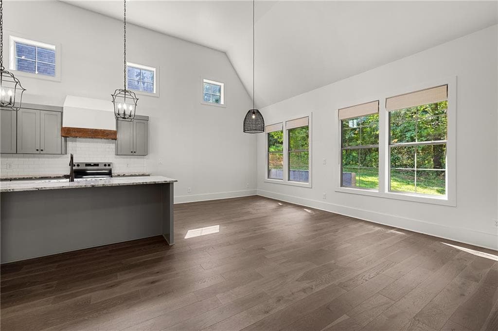 3 bedroom, 3 bathroom, 2,380 sq ft single family residence under contract at 225 Arbor Garden Circle, Newnan, GA 30265 — photo 9
