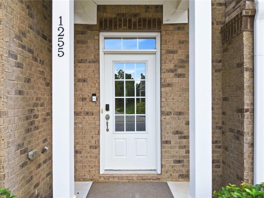 3 bedroom, 3 bathroom, 2,530 sq ft townhouse under contract at 1255 Golden Rock Lane, Marietta, GA 30067 — photo 3
