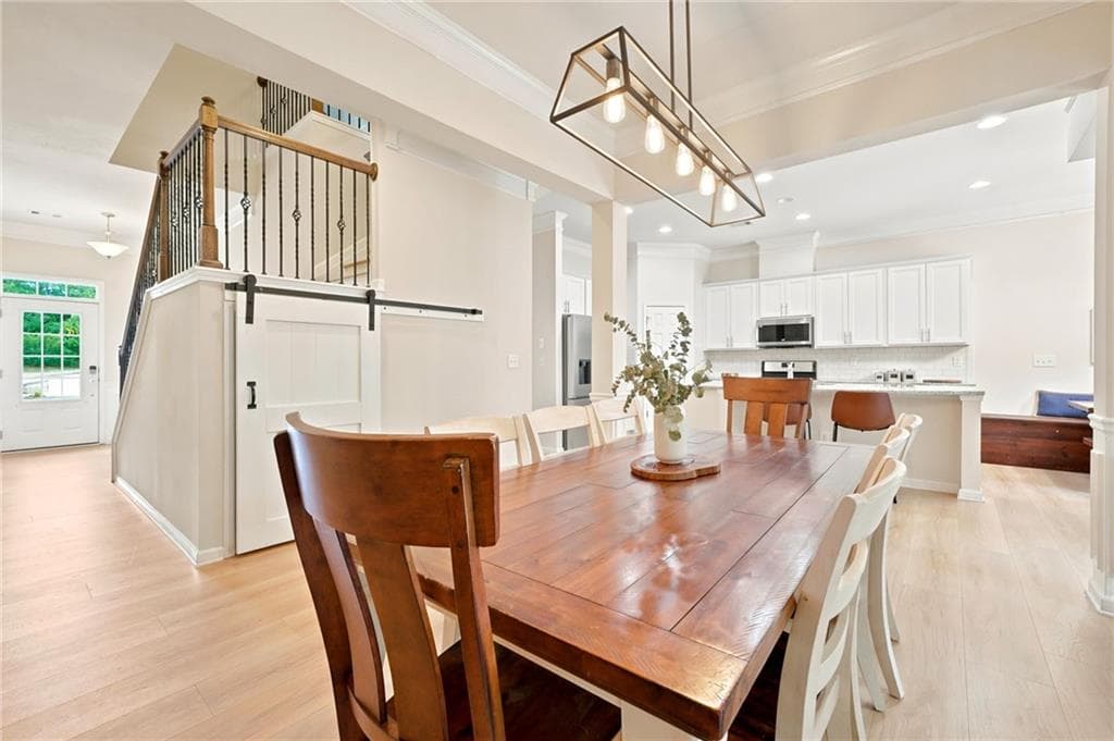 3 bedroom, 3 bathroom, 2,530 sq ft townhouse under contract at 1255 Golden Rock Lane, Marietta, GA 30067 — photo 6