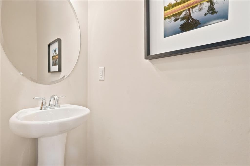3 bedroom, 3 bathroom, 2,530 sq ft townhouse under contract at 1255 Golden Rock Lane, Marietta, GA 30067 — photo 5