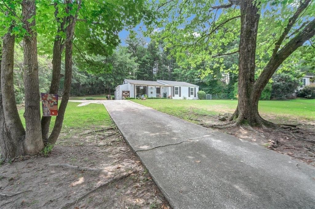 3 bedroom, 2 bathroom, 1,040 sq ft single family residence for sale at 3184 Newcastle Way, Snellville, GA 30039 — photo 5