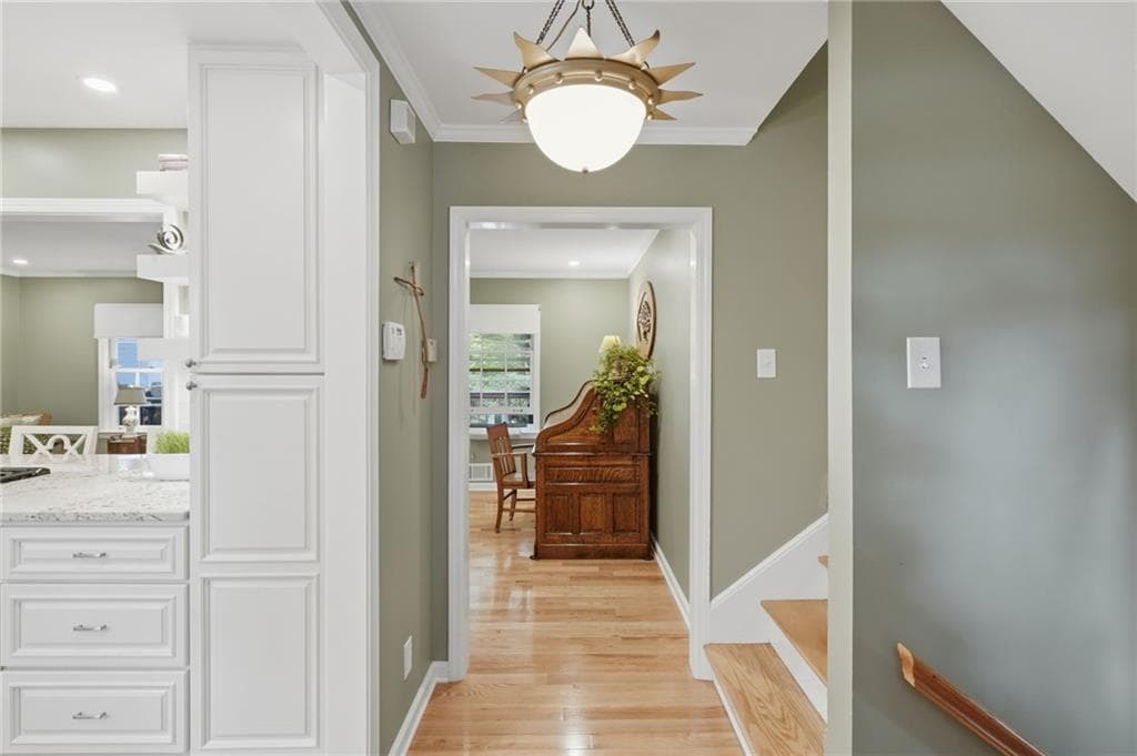 4 bedroom, 2 bathroom, 2,337 sq ft single family residence for sale at 2360 Honeysuckle Lane, Smyrna, GA 30080 — photo 6