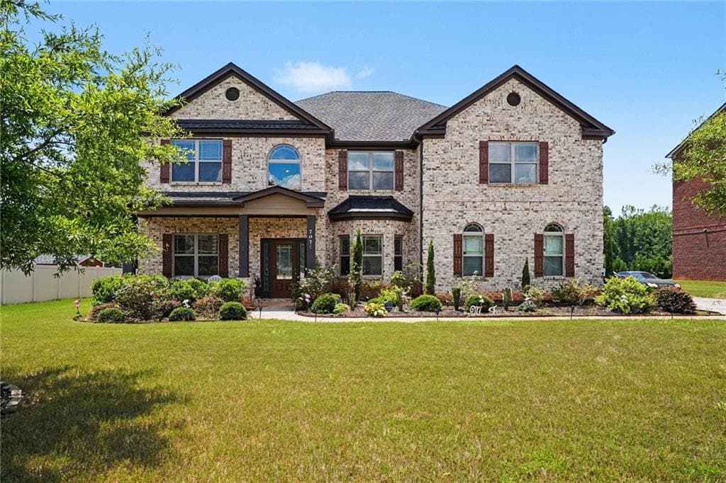 5 bedroom, 4 bathroom, 4,259 sq ft single family residence for sale at 707 Corsica Lane, Stockbridge, GA 30281 — photo 4
