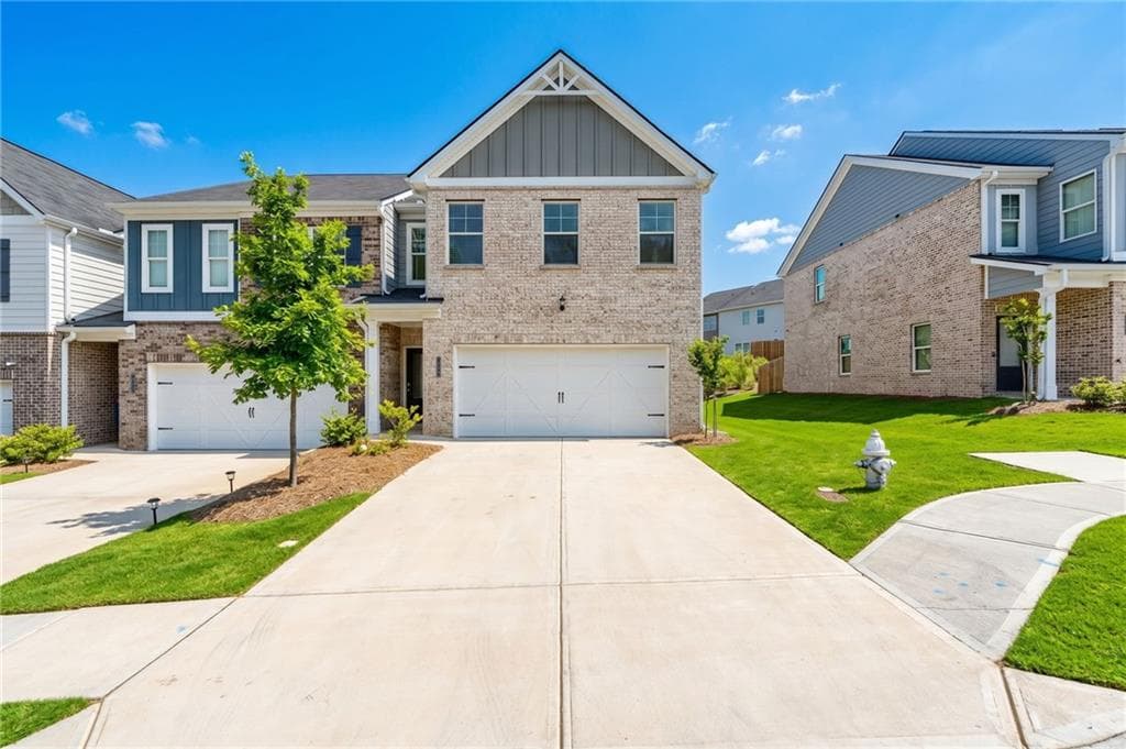 3 bedroom, 3 bathroom, 1,840 sq ft townhouse for sale at 2568 Swan Lake Drive, Grayson, GA 30017