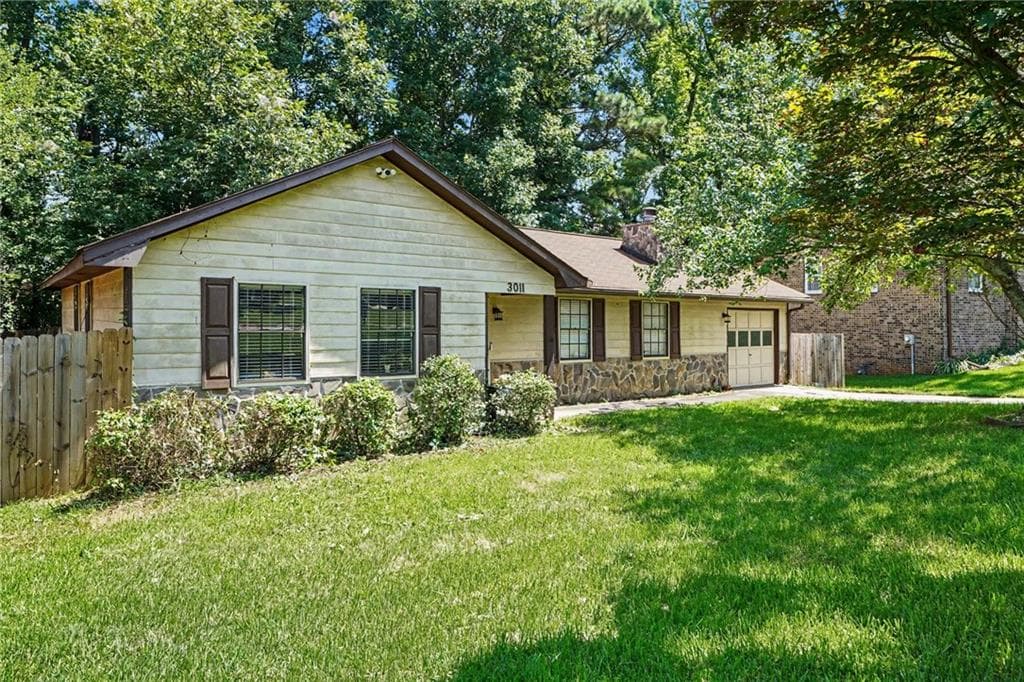 3 bedroom, 3 bathroom, 1,364 sq ft single family residence for sale at 3011 Menlo Park Drive, Rex, GA 30273 — photo 2