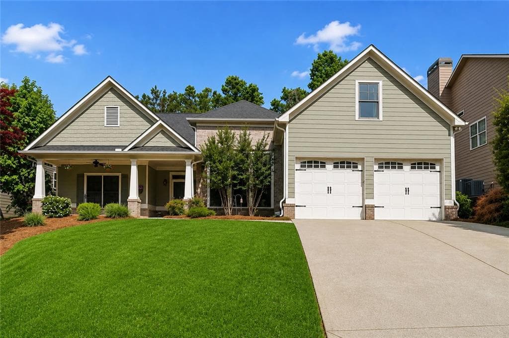 4 bedroom, 4 bathroom, 2,574 sq ft single family residence sold at 4031 Links Boulevard, Jefferson, GA 30549