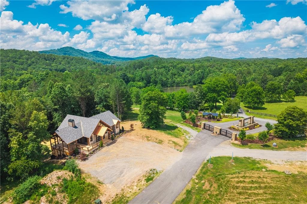 4 bedroom, 4 bathroom, 3,400 sq ft single family residence for sale at 42 Waterstone Way, Mineral Bluff, GA 30559