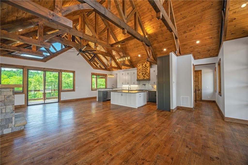 4 bedroom, 4 bathroom, 3,400 sq ft single family residence for sale at 42 Waterstone Way, Mineral Bluff, GA 30559 — photo 4