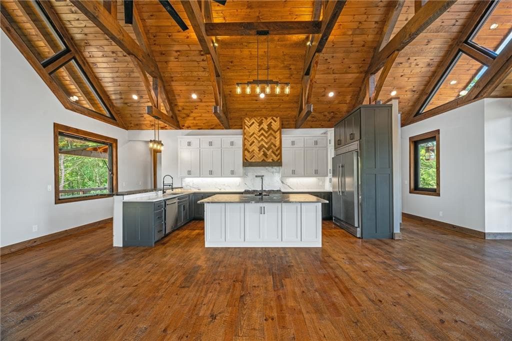4 bedroom, 4 bathroom, 3,400 sq ft single family residence for sale at 42 Waterstone Way, Mineral Bluff, GA 30559 — photo 5