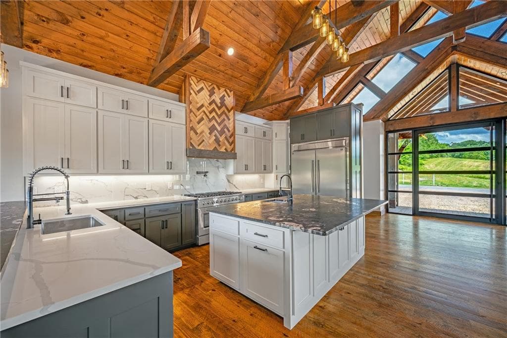 4 bedroom, 4 bathroom, 3,400 sq ft single family residence for sale at 42 Waterstone Way, Mineral Bluff, GA 30559 — photo 9