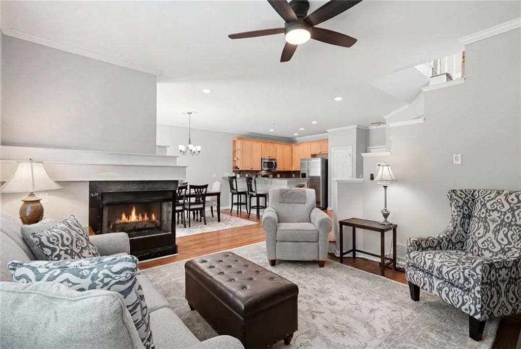 3 bedroom, 4 bathroom, 2,640 sq ft townhouse under contract at 43 Hall Manor, Alpharetta, GA 30022 — photo 3