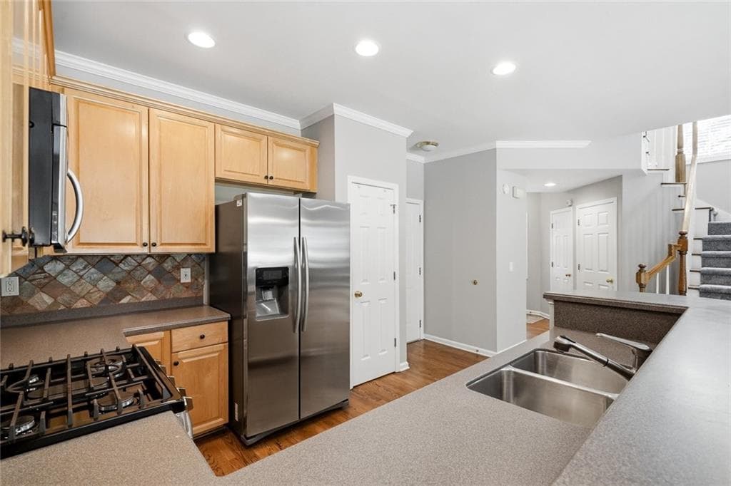3 bedroom, 4 bathroom, 2,640 sq ft townhouse under contract at 43 Hall Manor, Alpharetta, GA 30022 — photo 6