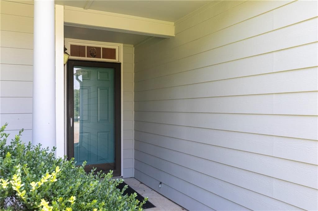 3 bedroom, 2 bathroom, 1,400 sq ft single family residence for sale at 5021 River Rock Way, Woodstock, GA 30188 — photo 4