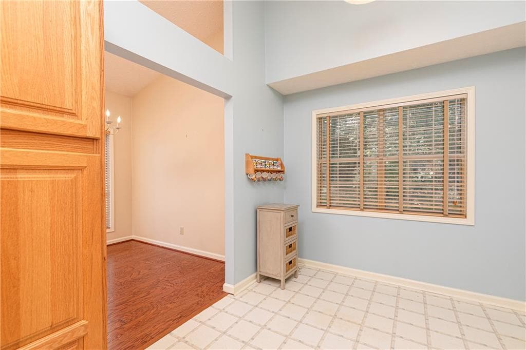 3 bedroom, 2 bathroom, 1,400 sq ft single family residence for sale at 5021 River Rock Way, Woodstock, GA 30188 — photo 10