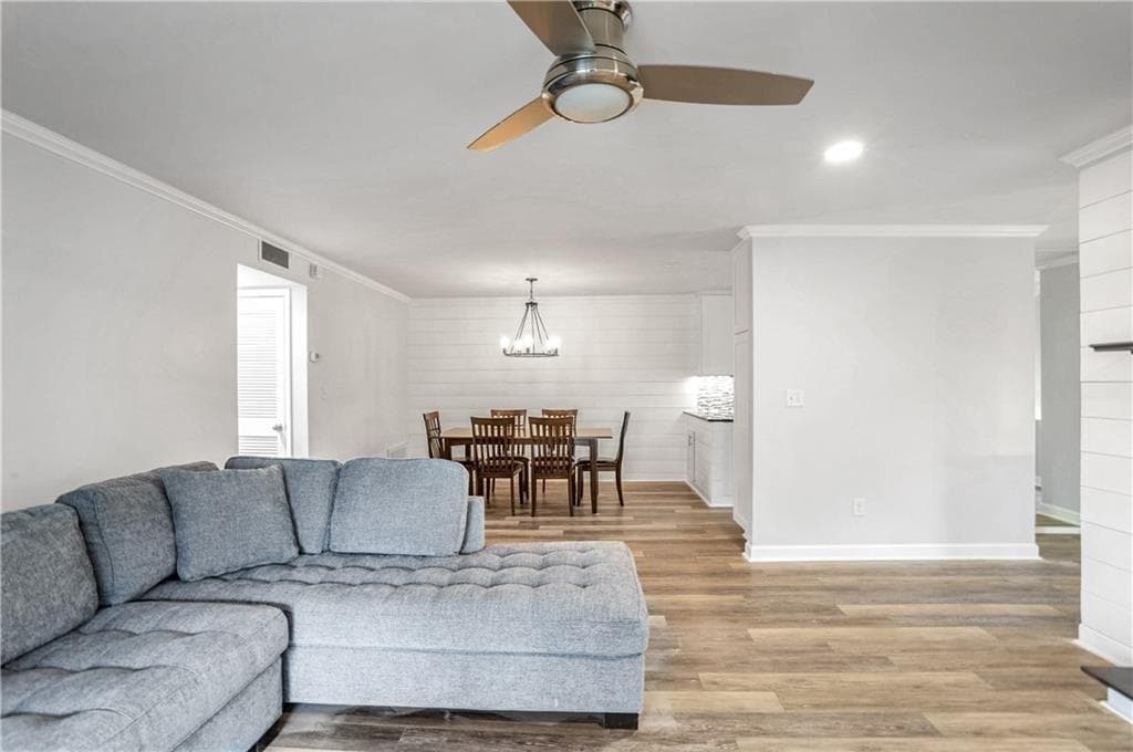 2 bedroom, 2 bathroom, 1,332 sq ft condominium for sale at 1506 Cumberland Court, Smyrna, GA 30080 — photo 2