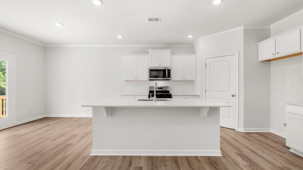 5 bedroom, 3 bathroom, 2,511 sq ft single family residence for sale at 1391 Lincoln Lane, Braselton, GA 30517 — photo 8