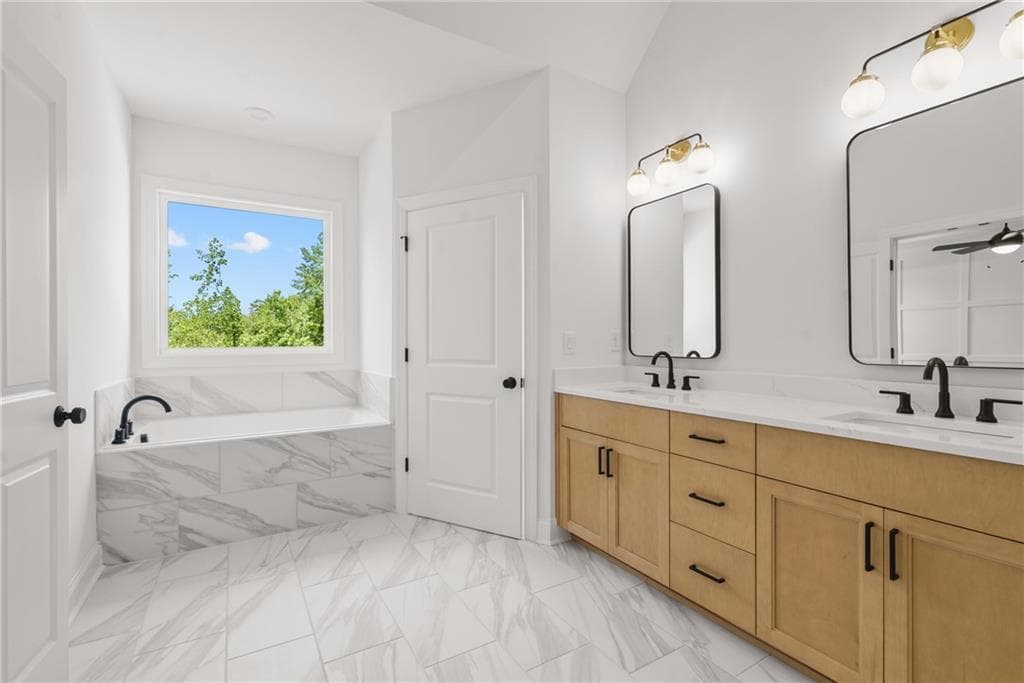 3 bedroom, 3 bathroom, 2,233 sq ft townhouse under contract at 4706 Coleridge Court 432, Peachtree Corners, GA 30092 — photo 6