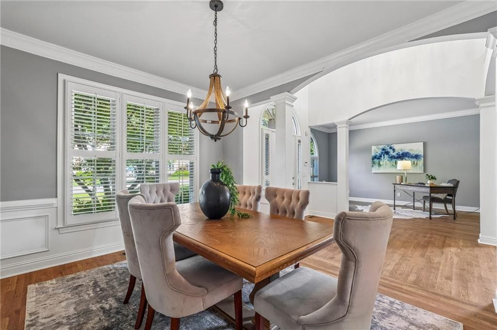 5 bedroom, 4 bathroom, 4,597 sq ft single family residence under contract at 7600 Brookstead Crossing, Johns Creek, GA 30097 — photo 8