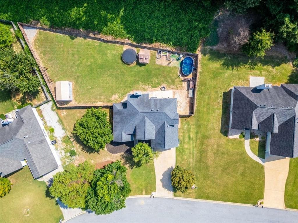 3 bedroom, 3 bathroom, 2,065 sq ft single family residence under contract at 473 Bradford Place Lane, Loganville, GA 30052 — photo 2