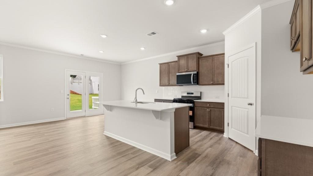 5 bedroom, 3 bathroom, 2,511 sq ft single family residence for sale at 1344 Lincoln Lane, Braselton, GA 30517 — photo 6