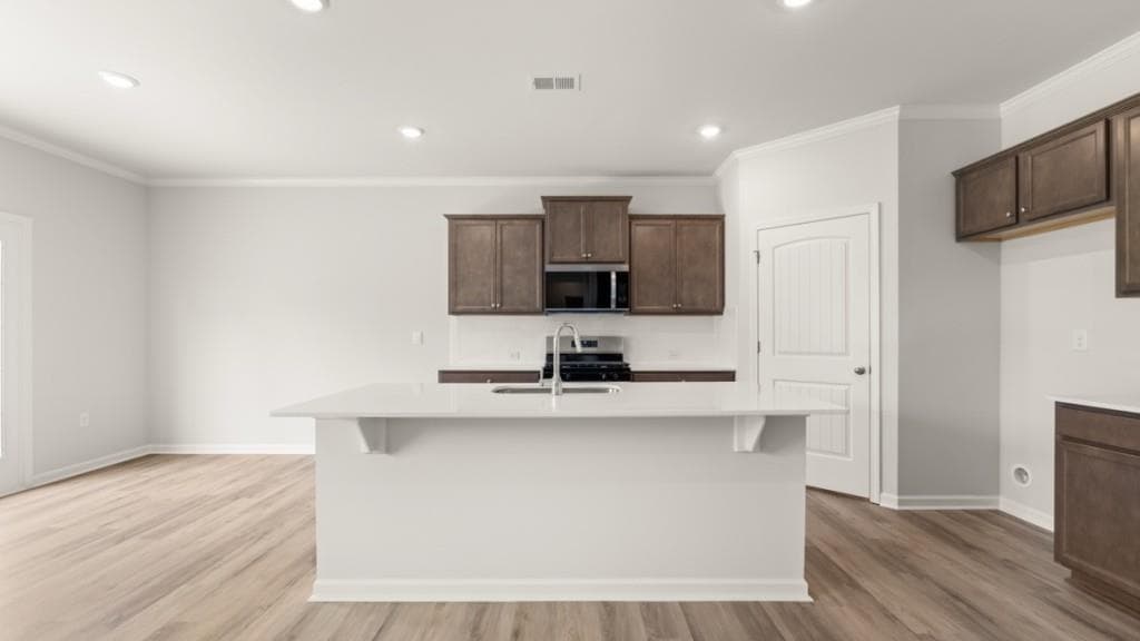 5 bedroom, 3 bathroom, 2,511 sq ft single family residence for sale at 1344 Lincoln Lane, Braselton, GA 30517 — photo 7