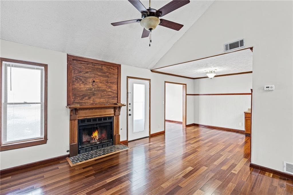 3 bedroom, 2 bathroom, 1,241 sq ft condominium for sale at 1615 Homestead Trail, Alpharetta, GA 30004 — photo 9