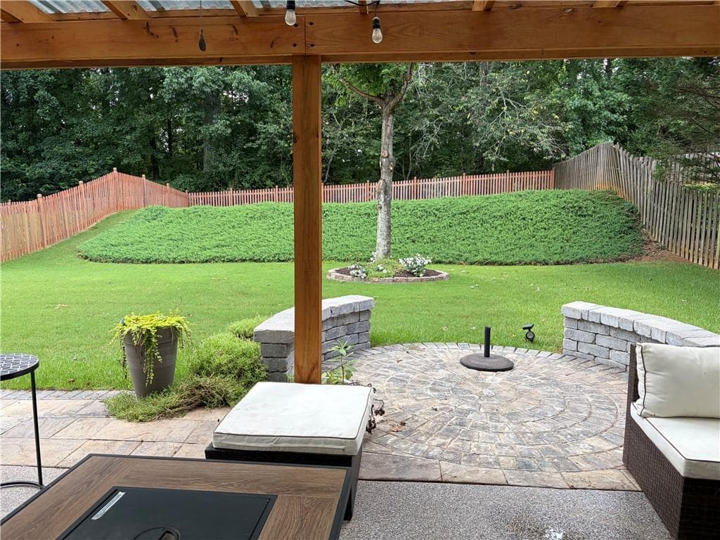4 bedroom, 4 bathroom single family residence for rent at 12835 Morningpark Circle, Milton, GA 30004 for $3,875 a month — photo 2