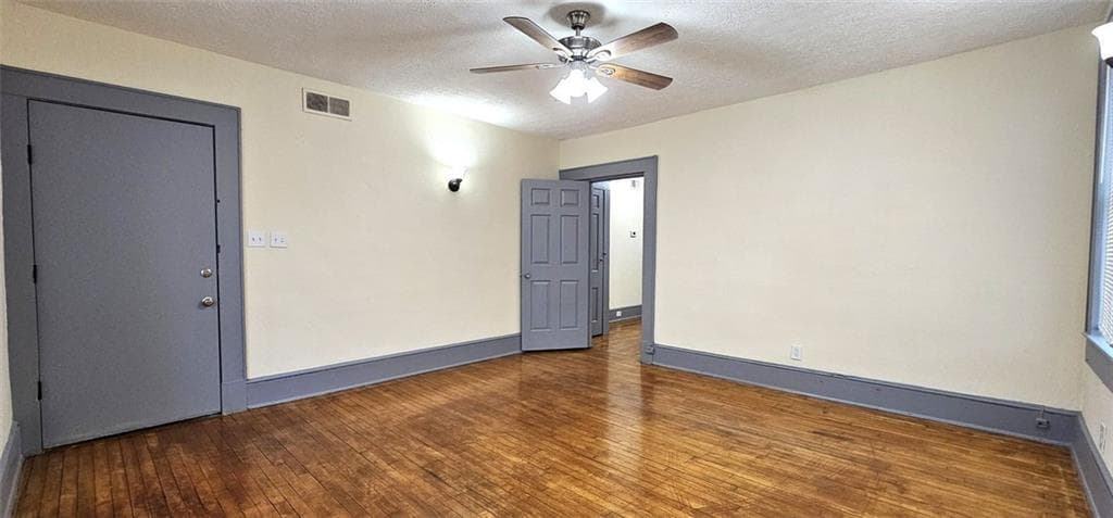1 bedroom, 1 bathroom quadruplex for rent at 800 Verner Street 4, Atlanta, GA 30318 for $1,350 a month — photo 4