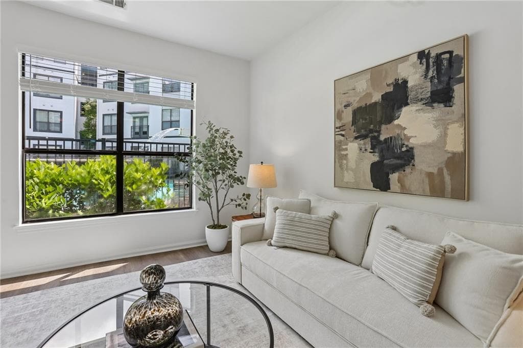 1 bedroom, 1 bathroom, 646 sq ft condominium under contract at 821 Ralph McGill Boulevard 3126, Atlanta, GA 30306 — photo 6
