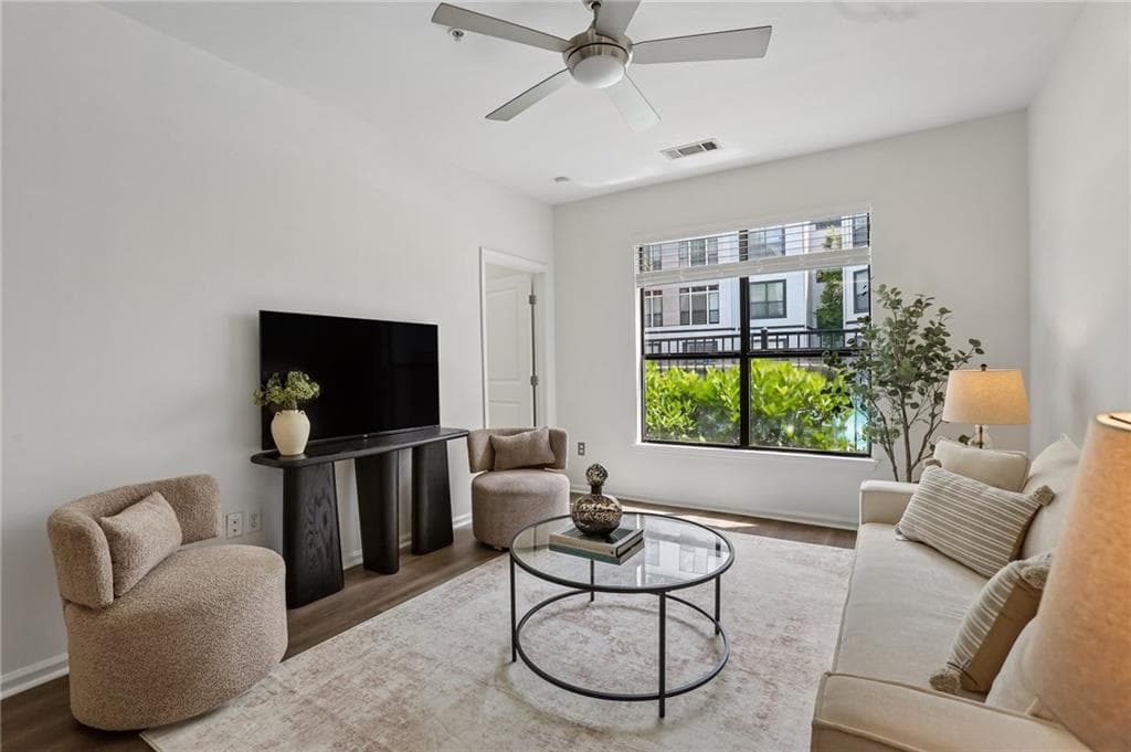 1 bedroom, 1 bathroom, 646 sq ft condominium under contract at 821 Ralph McGill Boulevard 3126, Atlanta, GA 30306 — photo 7