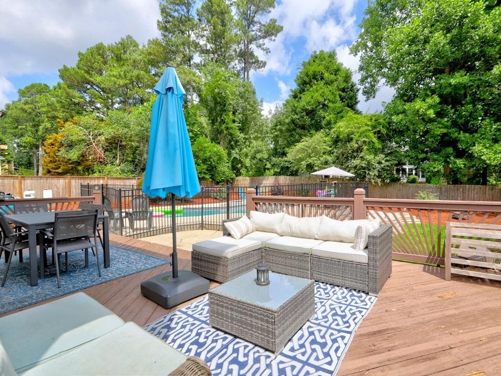 4 bedroom, 3 bathroom, 2,943 sq ft single family residence for sale at 355 Wesfork Way, Suwanee, GA 30024 — photo 3