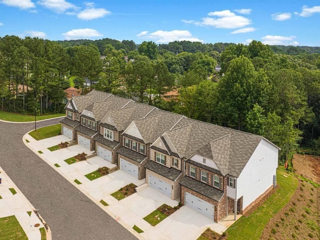 3 bedroom, 3 bathroom, 1,848 sq ft townhouse for rent at 1585 Monfort Road 0057, Lawrenceville, GA 30046 for $2,690 a month