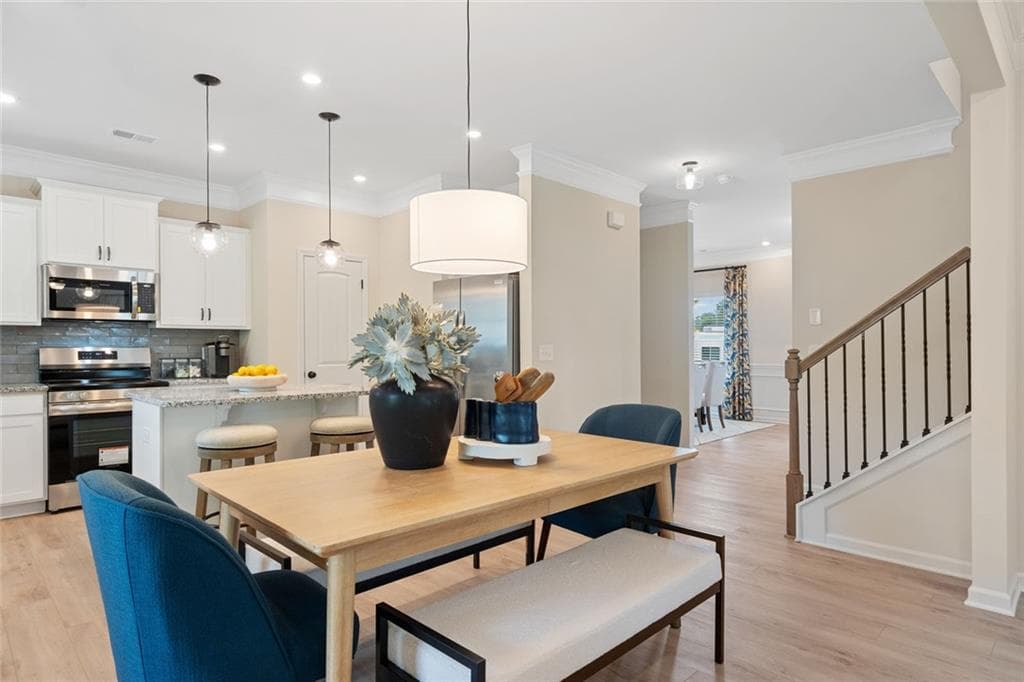 4 bedroom, 3 bathroom, 2,053 sq ft single family residence under contract at 355 Bud Street, Hoschton, GA 30548 — photo 7