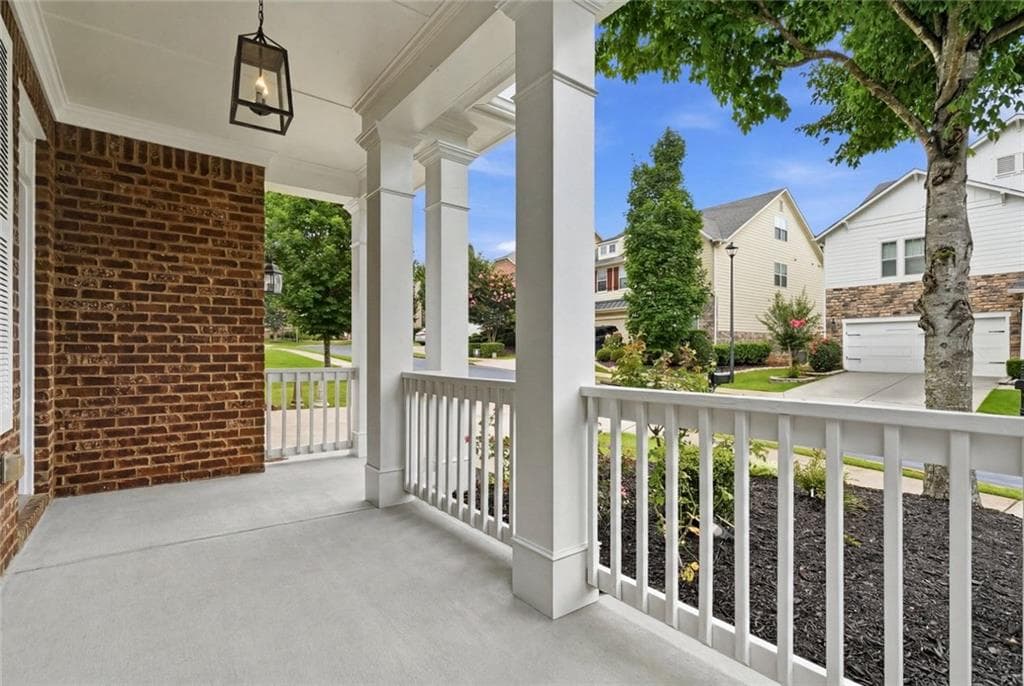 5 bedroom, 5 bathroom, 4,509 sq ft single family residence for sale at 1190 Krobot Way, Alpharetta, GA 30004 — photo 2