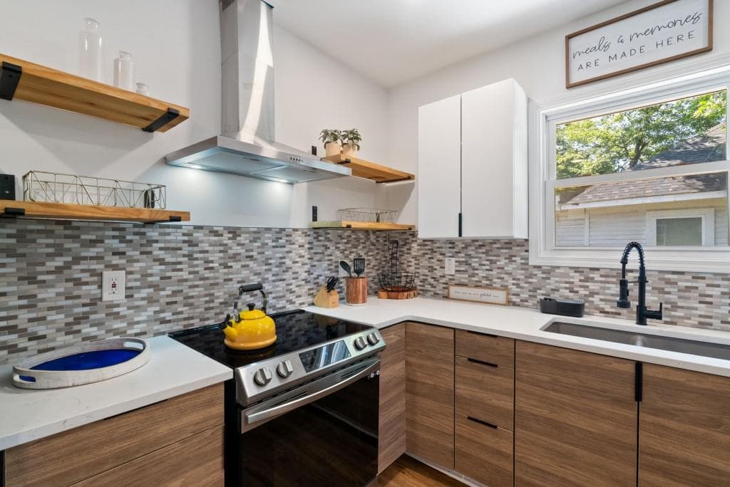 4 bedroom, 3 bathroom, 1,500 sq ft single family residence for sale at 2352 Herring Road, Atlanta, GA 30311 — photo 10