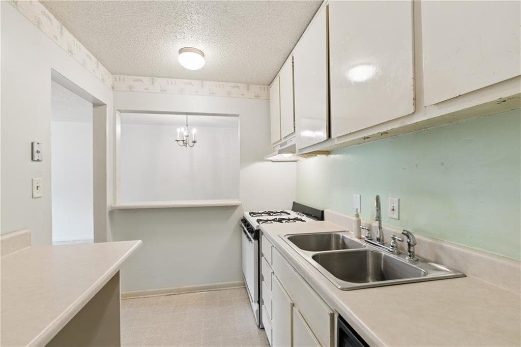 2 bedroom, 2 bathroom, 936 sq ft condominium for sale at 1231 Church Street D, Decatur, GA 30030 — photo 6