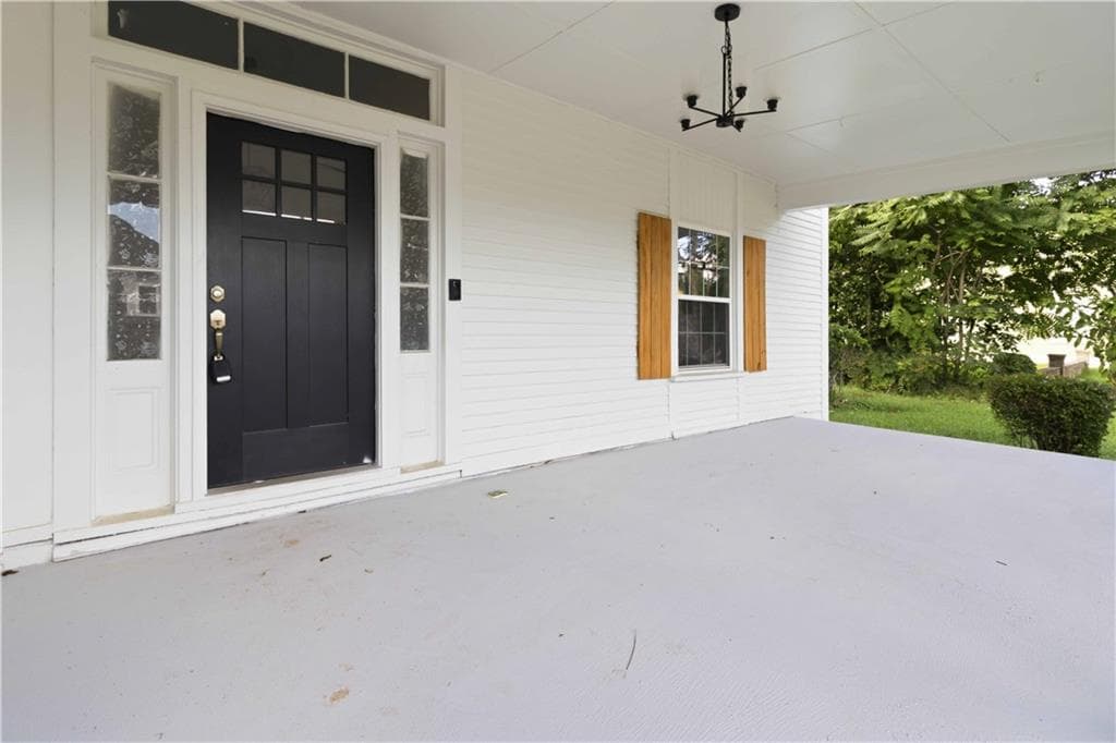 3 bedroom, 2 bathroom, 1,862 sq ft single family residence for sale at 6860 Main Street, Lithonia, GA 30058 — photo 5