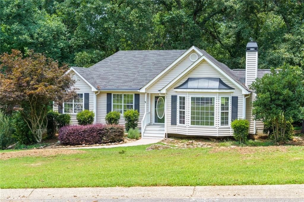 3 bedroom, 3 bathroom, 2,273 sq ft single family residence sold at 6990 Shady Oak Lane, Cumming, GA 30040