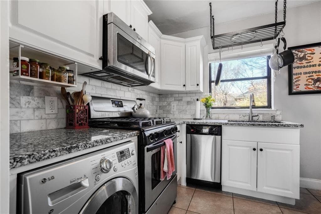 2 bedroom, 1 bathroom, 667 sq ft condominium for rent at 708 Argonne Avenue 5, Atlanta, GA 30308 for $1,800 a month — photo 8