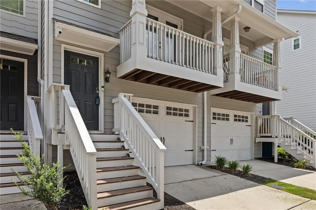 3 bedroom, 4 bathroom, 1,326 sq ft townhouse for rent at 1044 Liberty Parkway, Atlanta, GA 30318 for $2,625 a month — photo 2