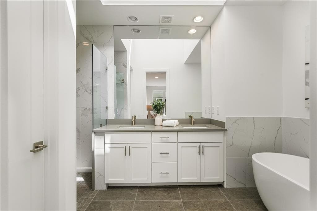 3 bedroom, 4 bathroom, 2,231 sq ft townhouse for sale at 241 Maynard Terrace 22, Atlanta, GA 30316 — photo 4