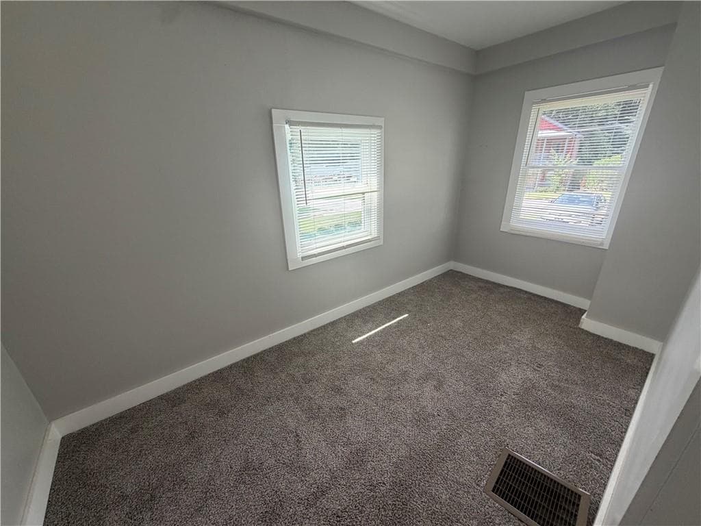 3 bedroom, 2 bathroom, 1,488 sq ft single family residence under contract at 1714 Emerald Avenue, Atlanta, GA 30310 — photo 6