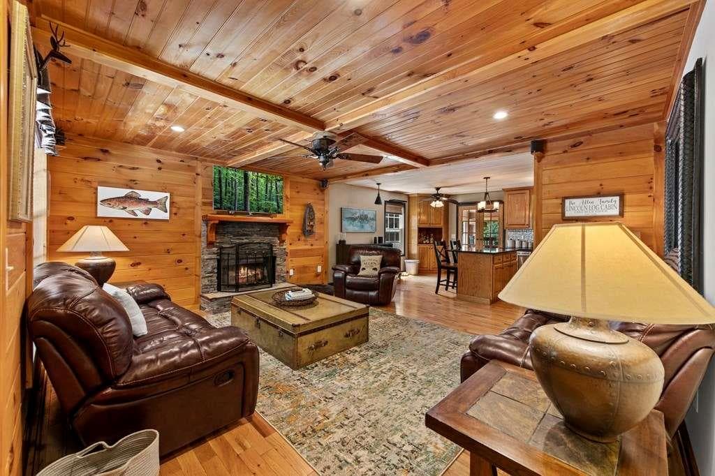 5 bedroom, 6 bathroom, 3,565 sq ft single family residence for sale at 93 Misty Mountain Trail, Morganton, GA 30560 — photo 6