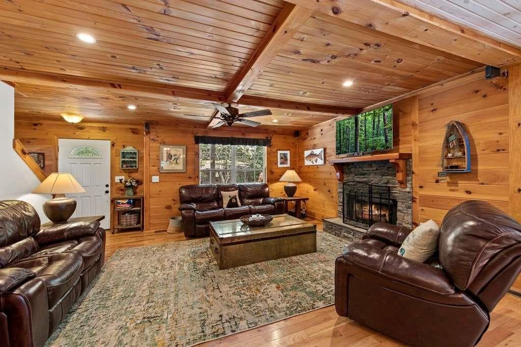 5 bedroom, 6 bathroom, 3,565 sq ft single family residence for sale at 93 Misty Mountain Trail, Morganton, GA 30560 — photo 8