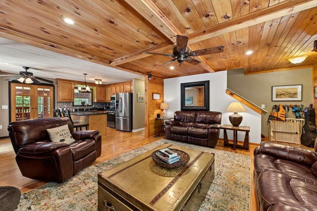 5 bedroom, 6 bathroom, 3,565 sq ft single family residence for sale at 93 Misty Mountain Trail, Morganton, GA 30560 — photo 10