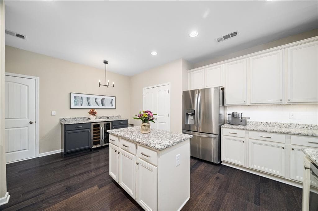 4 bedroom, 3 bathroom, 2,359 sq ft single family residence for sale at 120 Kasey Drive, Woodstock, GA 30189 — photo 8