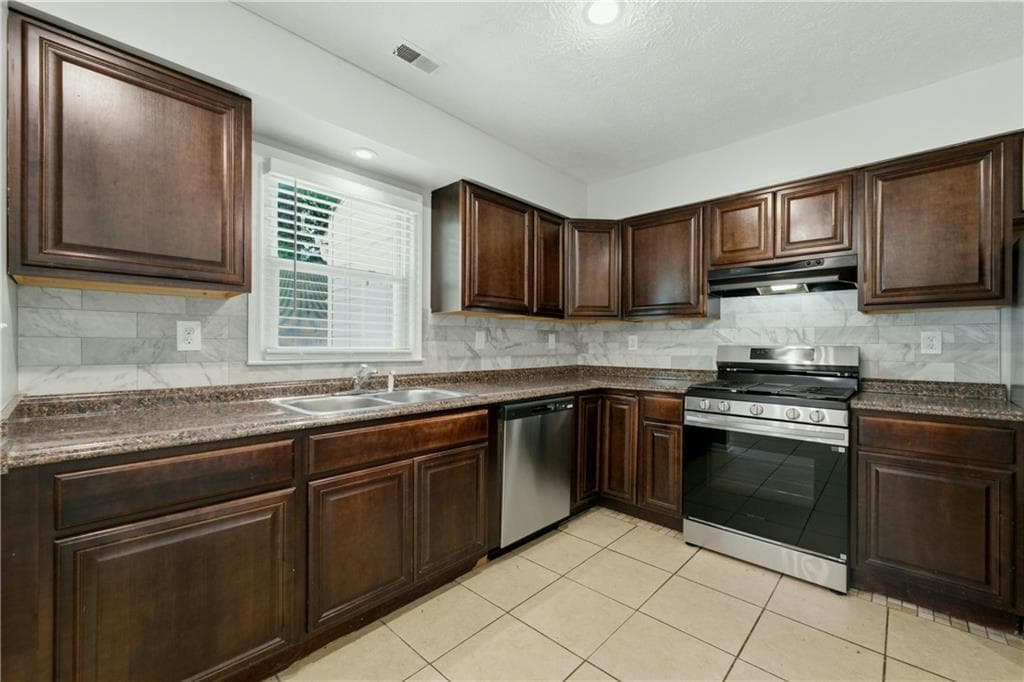 2 bedroom, 3 bathroom, 1,344 sq ft townhouse for sale at 260 Timber Creek Lane, Marietta, GA 30060 — photo 9