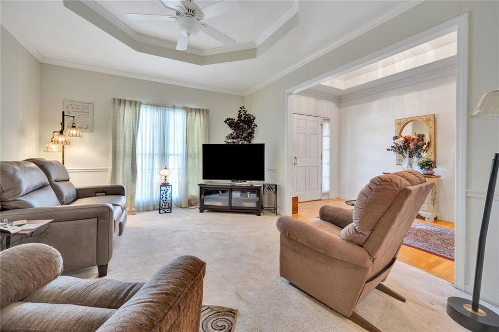 3 bedroom, 3 bathroom, 2,563 sq ft single family residence under contract at 1760 SE Heatherstone Hollow, Conyers, GA 30013 — photo 7