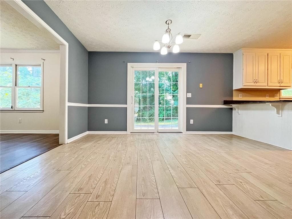 4 bedroom, 3 bathroom, 2,202 sq ft single family residence for rent at 3060 Oak Meadow Drive, Snellville, GA 30078 for $2,300 a month — photo 10